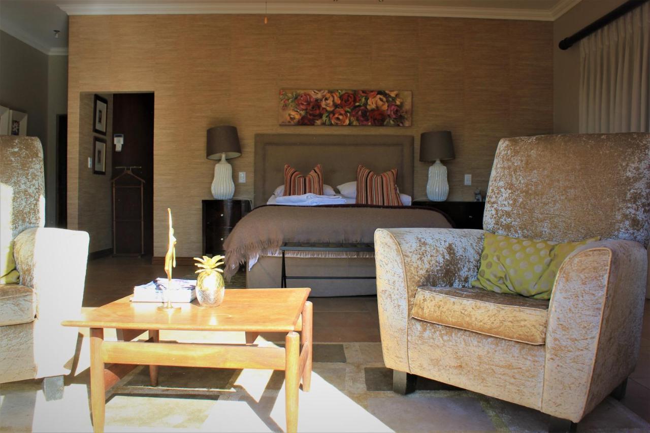 Karee & Wild Olive Guest Lodge Hekpoort Экстерьер фото